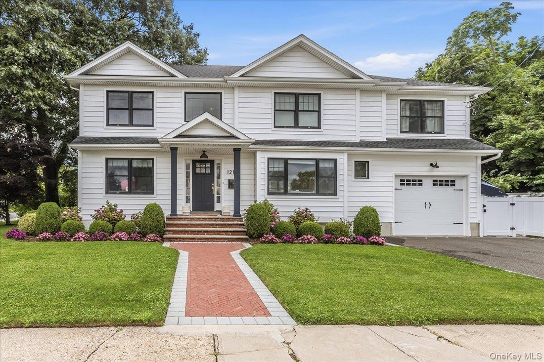 House in Hempstead, New York, United States 1 - 18592836