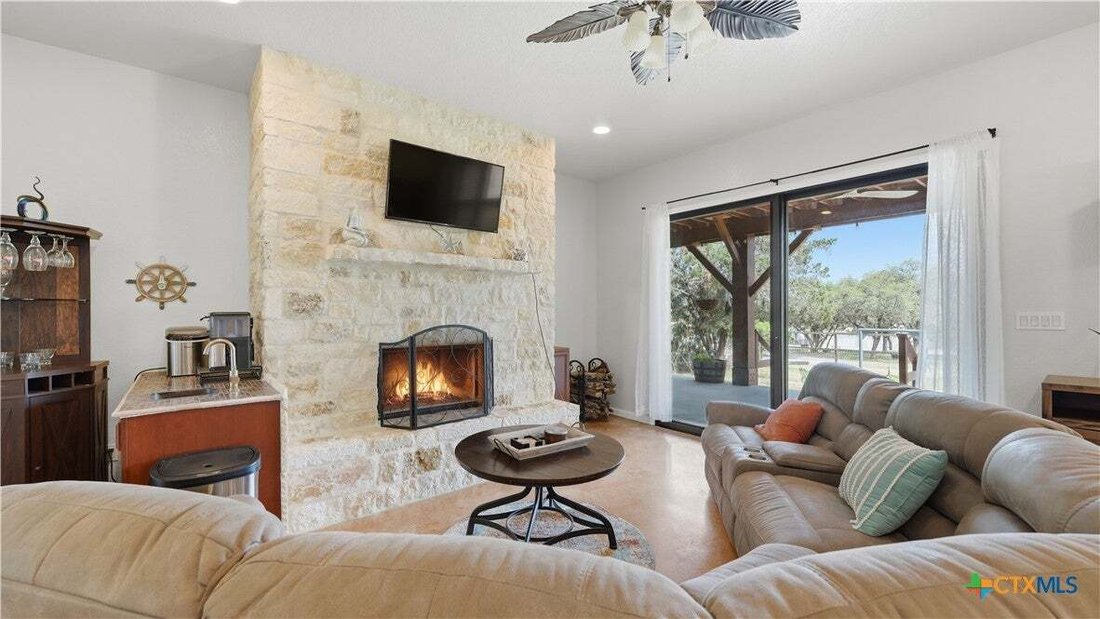 House in Canyon Lake, Texas, United States 3 - 18591353