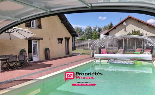 Villa in La Balme-de-Sillingy, Auvergne-Rhône-Alpes, France 1