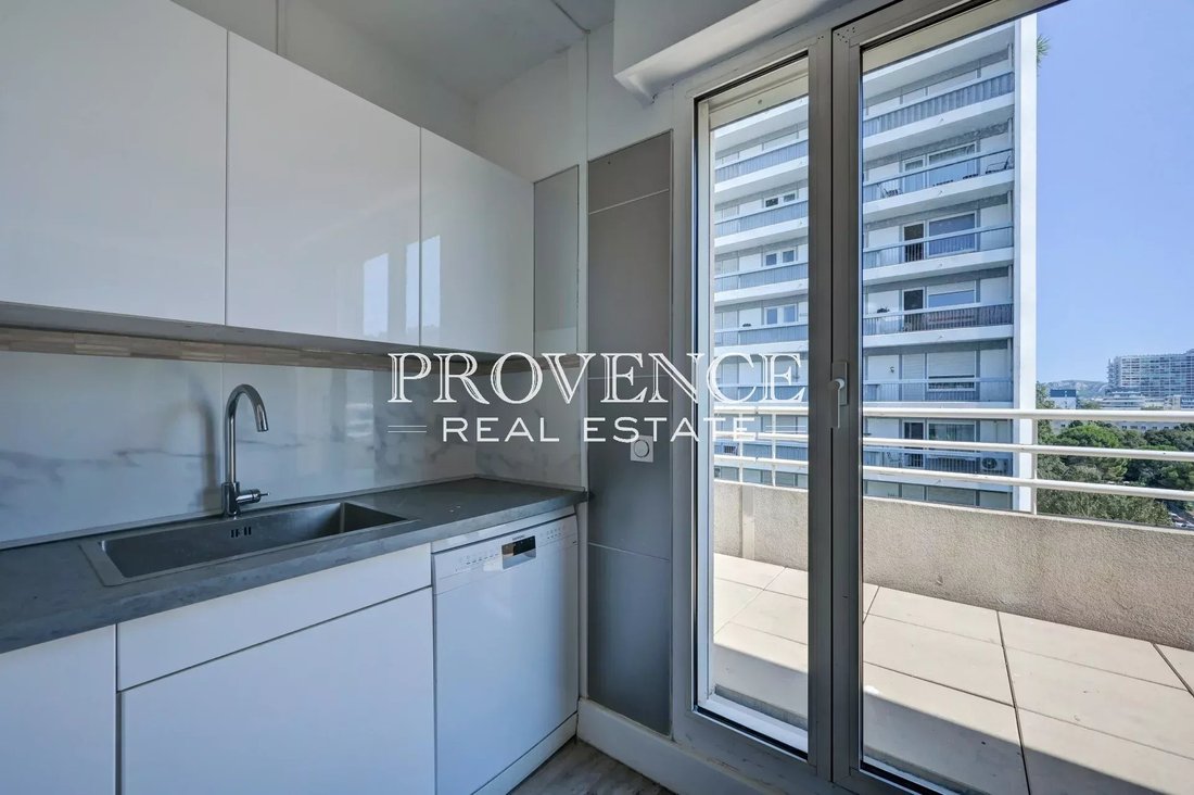 Apartment in Saint Giniez, 8e Arrondissement, Marseille 5 - 18593070