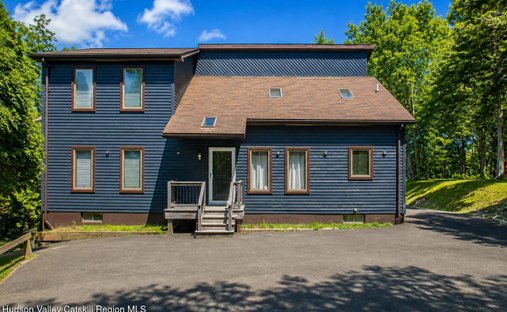 House in Athens, New York, United States 1