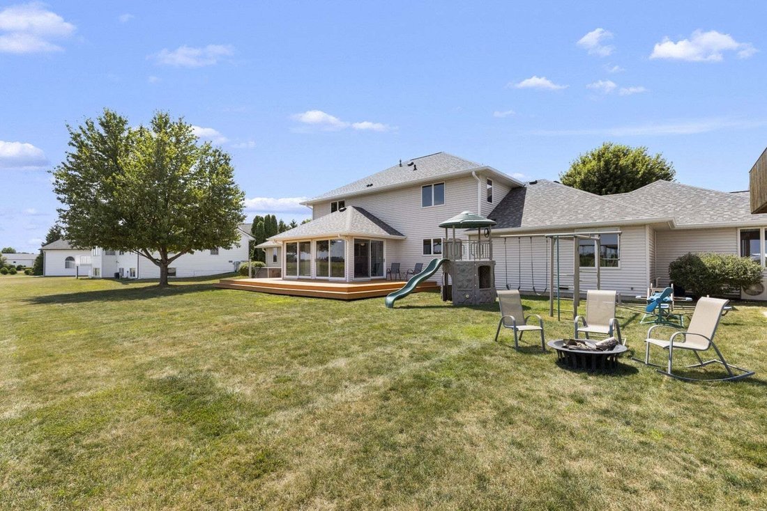House in Poplar Grove, Illinois, United States 4 - 18589466