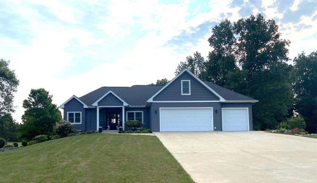 House in Three Rivers, Michigan, United States 3 - 18307241