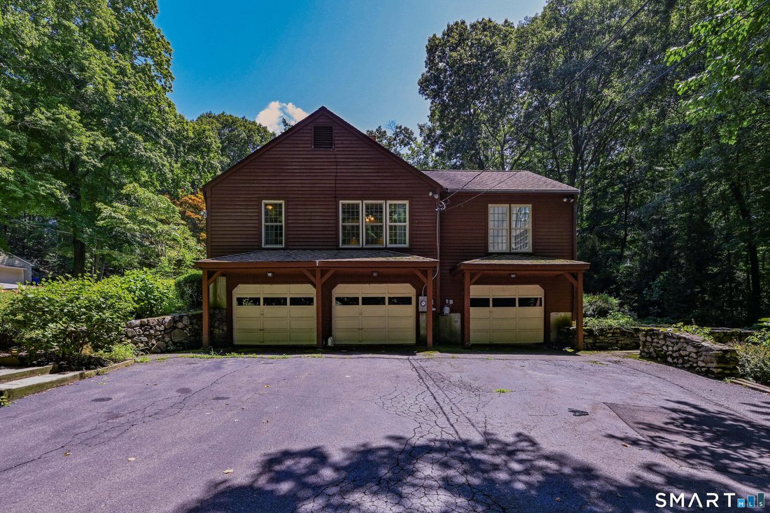 House in Newtown, Connecticut, United States 4 - 18588991