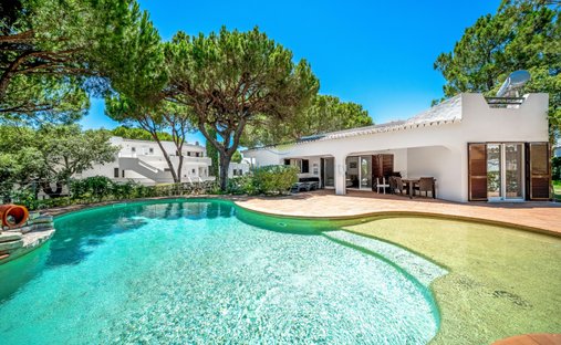 House in Olhos de Agua, Algarve, Portugal 1