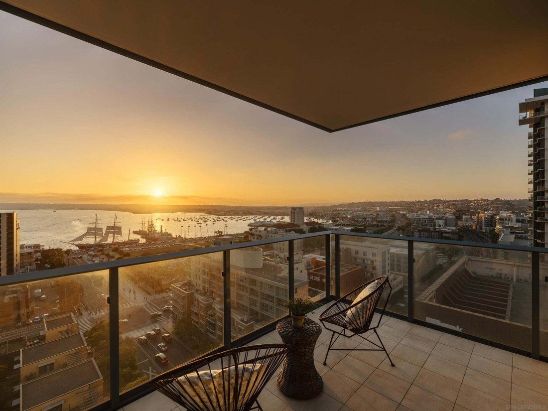 Condo in San Diego, California, United States 3 - 18570737