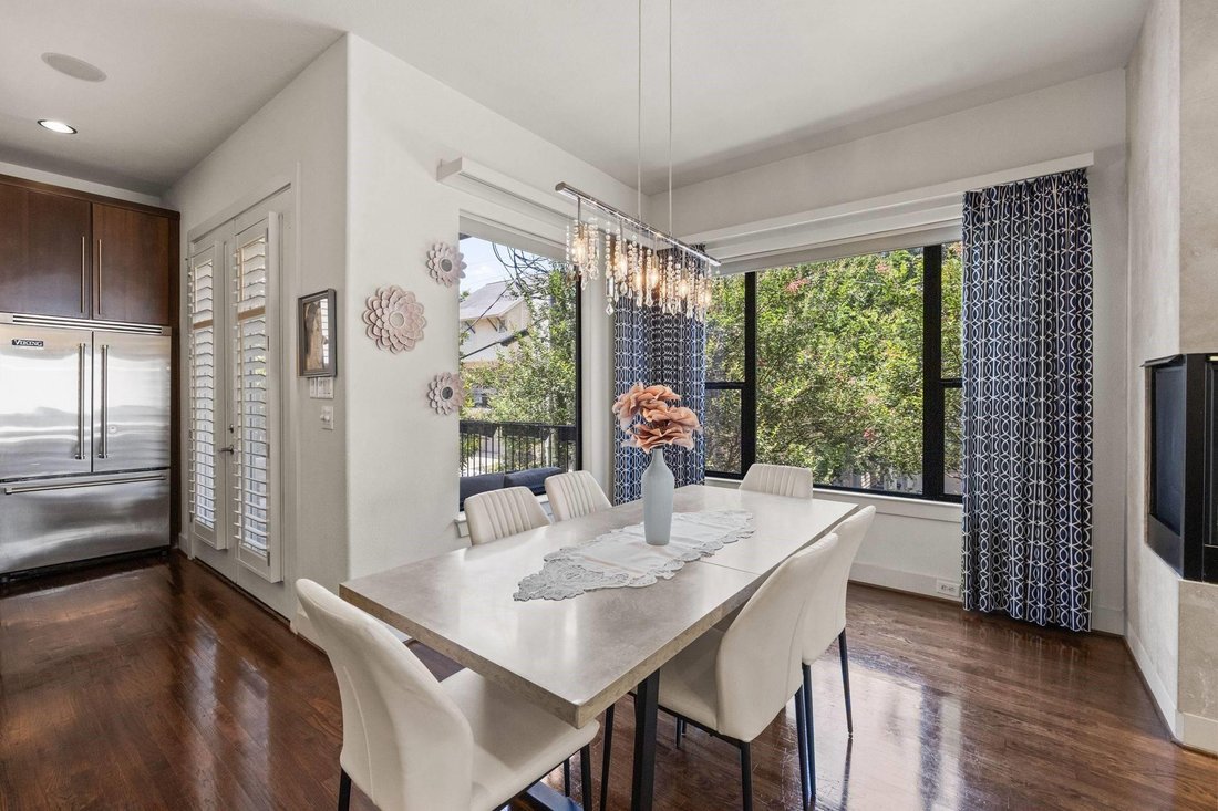 House in Houston, Texas, United States 5 - 18592705