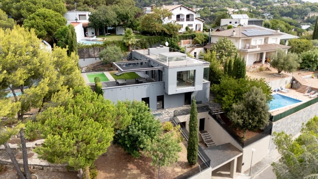 Villa in Premia de Dalt, Catalonia, Spain 1 - 18589623