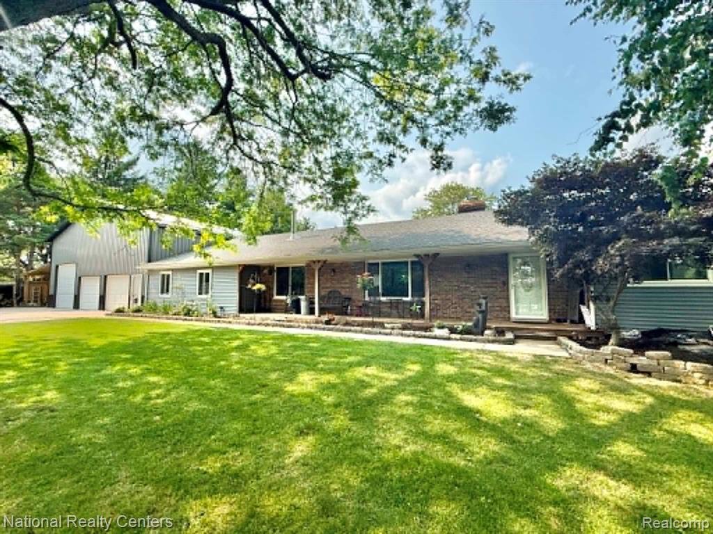 House in Oxford, Michigan, United States 4 - 18316379