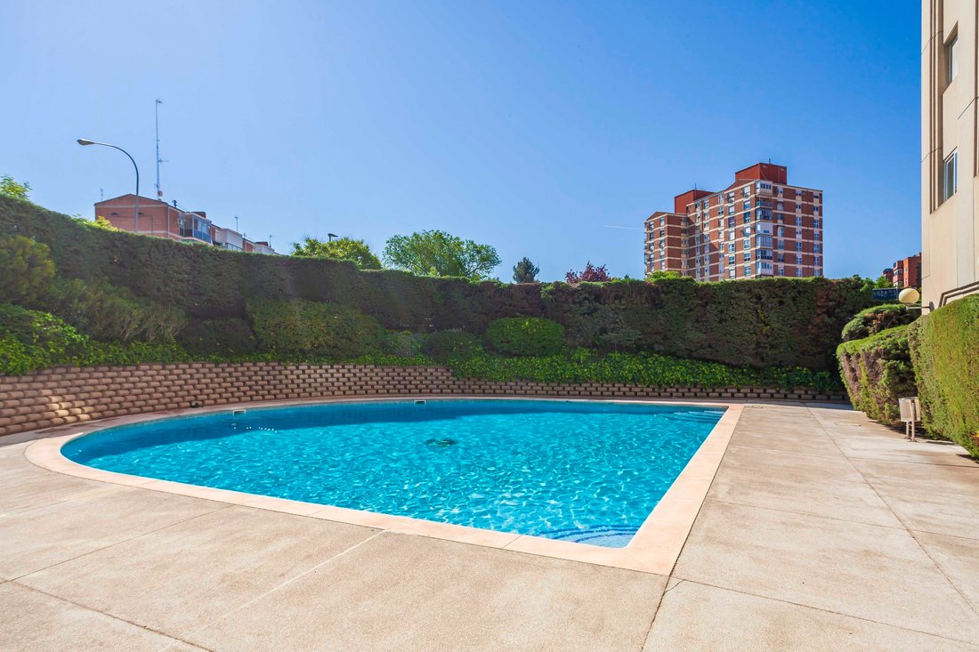 Apartment in Ciudad Lineal, Madrid, Spain 4 - 18592867