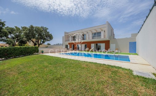 Villa in Olhos de Agua, Algarve, Portugal 1