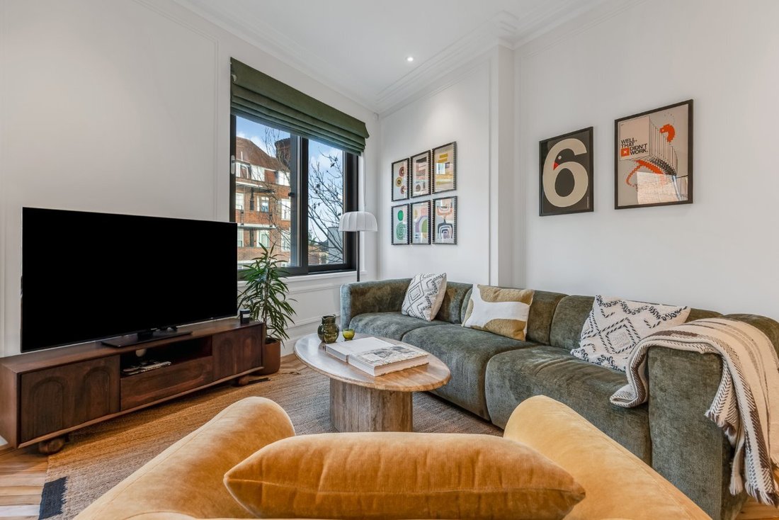 Apartment in Chalk Farm, Camden, England 3 - 18591043