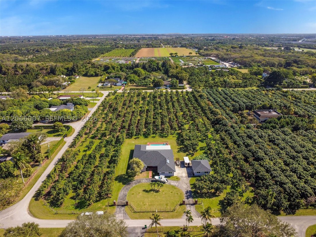 House in Homestead, Florida, United States 1 - 18591684