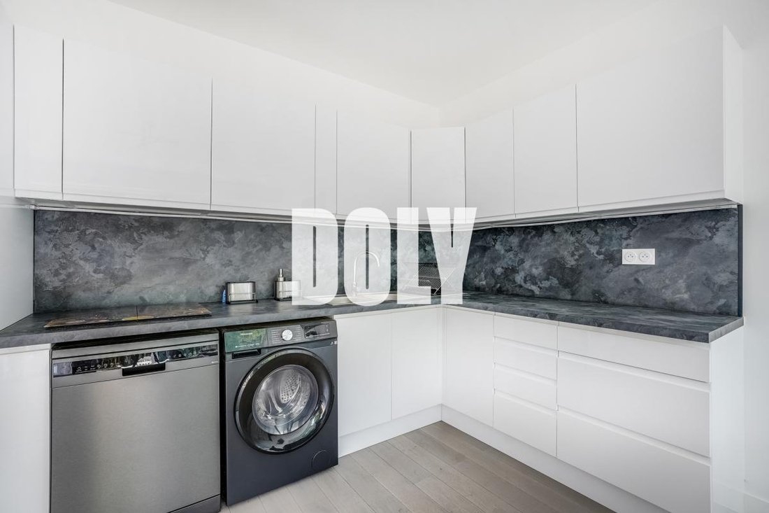 Apartment in Ile de la Jatte - Parc d'Orléans, Neuilly-sur-Seine, France 4 - 18588829