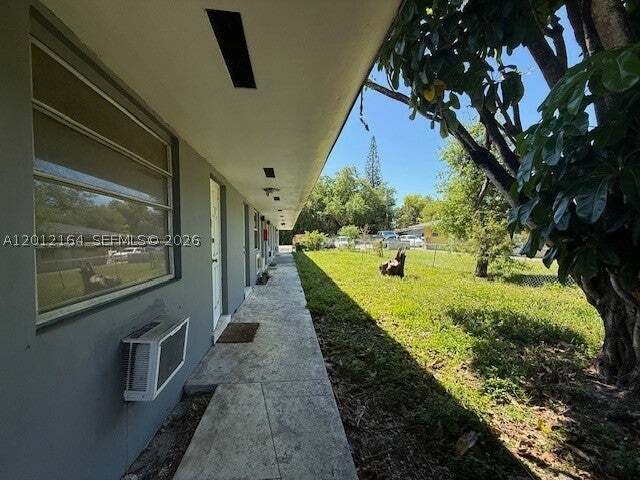Miami Gardens, Florida, United States 3 - 17833747
