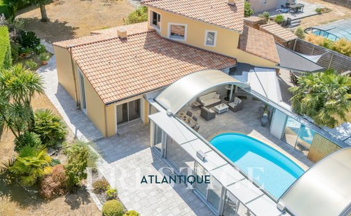 House in Les Villages, Saint-Brevin-les-Pins, France 1