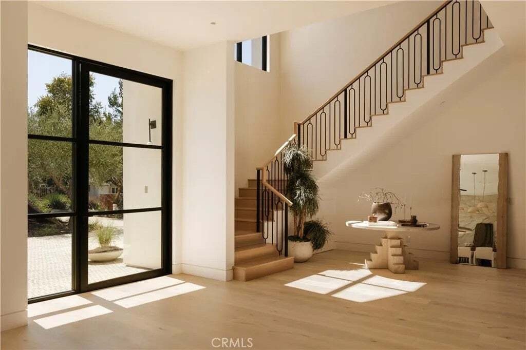 House in Los Angeles, California, United States 5 - 18591995