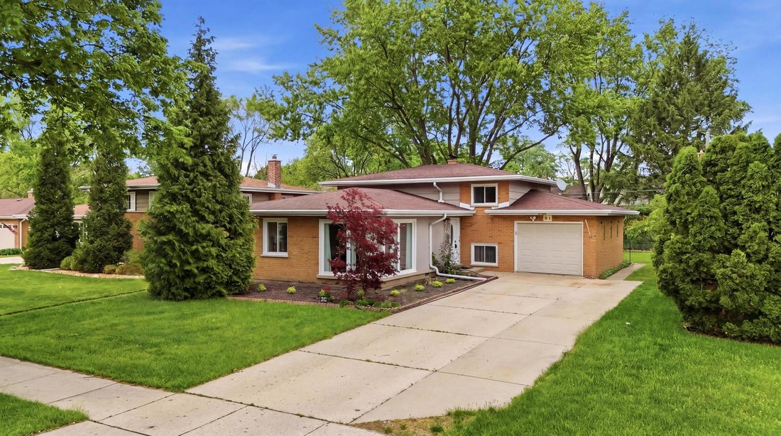 House in Prospect Heights, Illinois, United States 1 - 18592457
