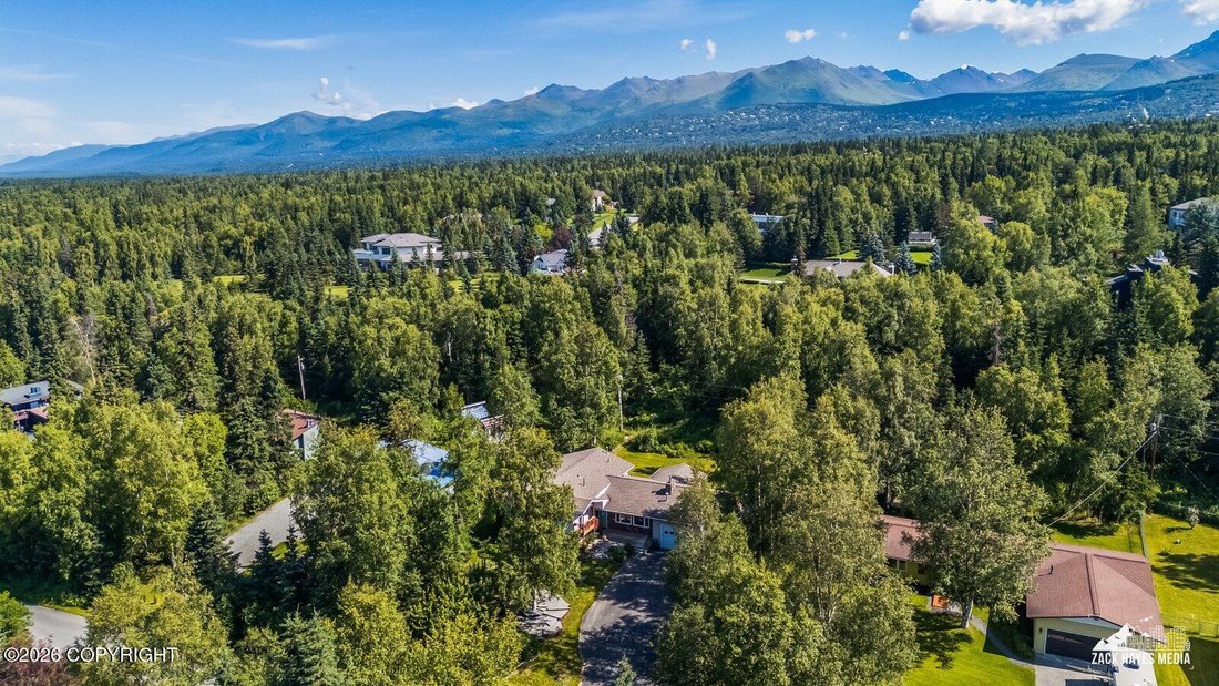 House in Anchorage, Alaska, United States 4 - 18589379