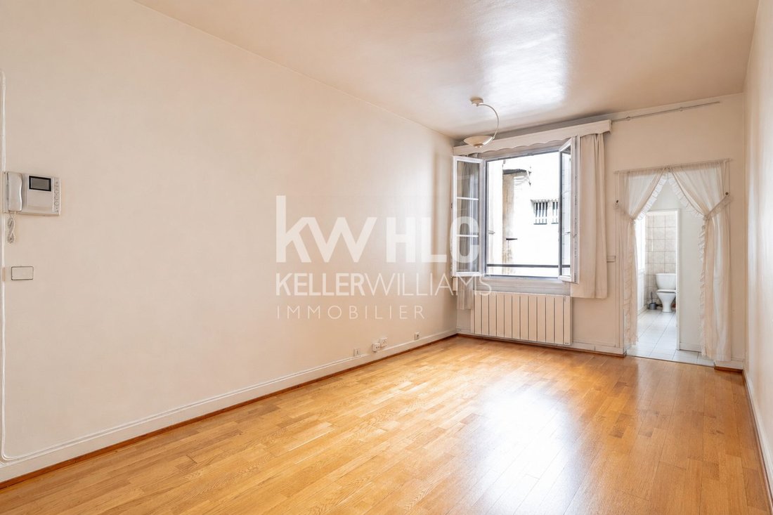Apartment in Odéon, Paris 6e Arrondissement, Paris 1 - 18593933