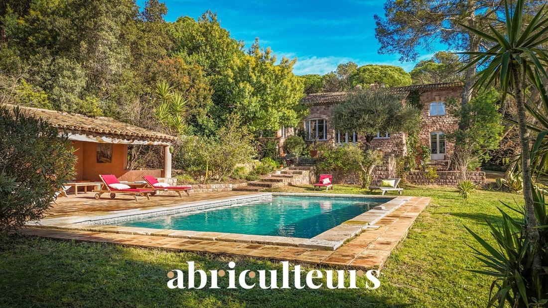 House in Estérel Plage-Logis de l'Aspé-Péguière, Saint-Raphaël, France 1 - 18589128