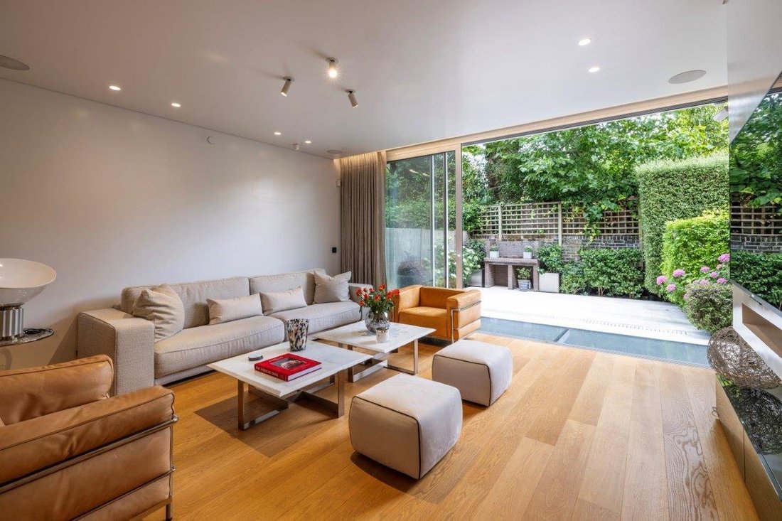 House in St John's Wood, Westminster, England 5 - 18590976