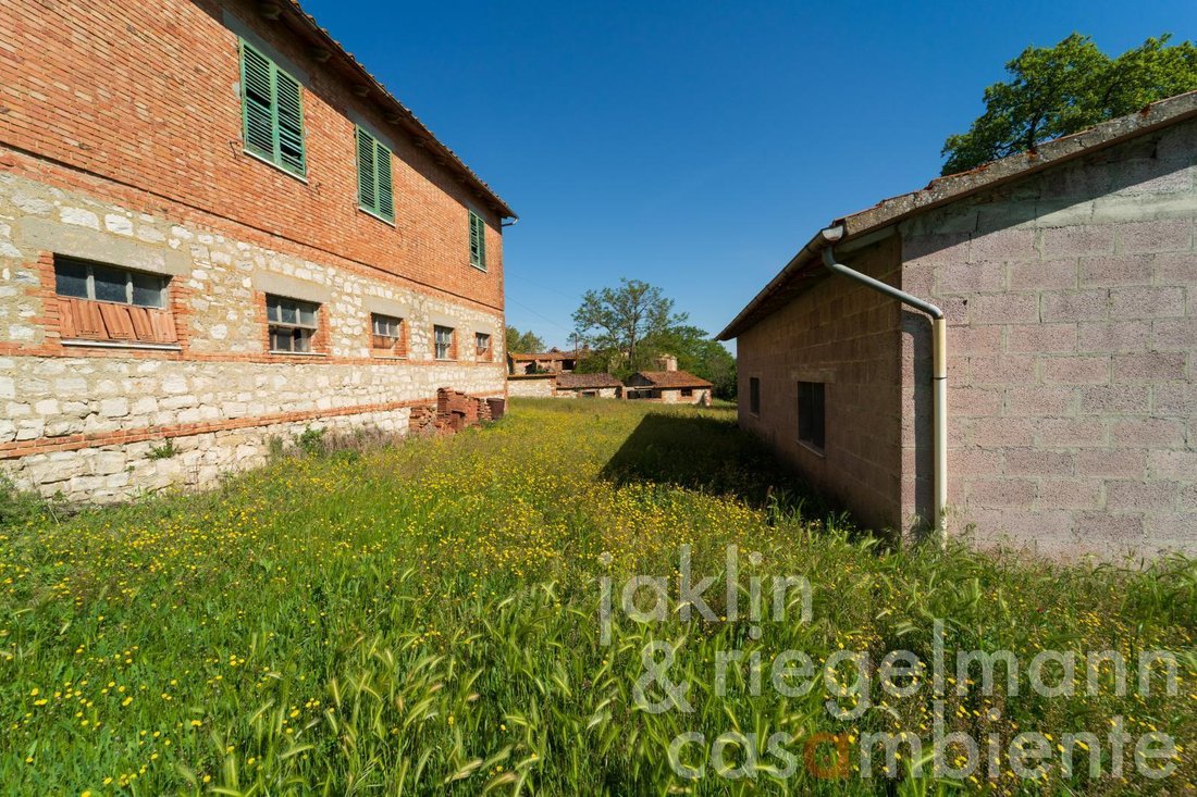 Farm Ranch in Asciano, Tuscany, Italy 3 - 18589146