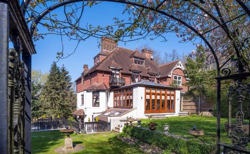 House in Hampstead, Camden, England 1