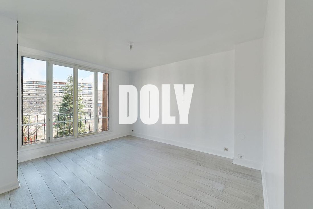 Apartment in Auteuil Nord, Paris 16e Arrondissement, Paris 5 - 18588815