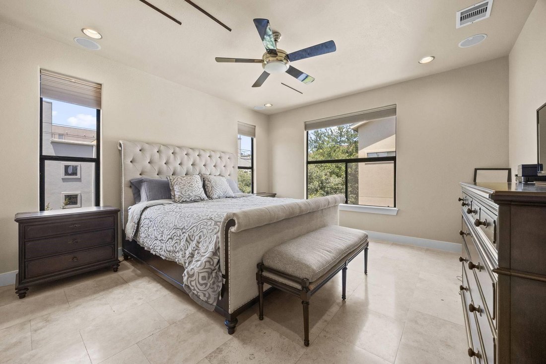 House in Houston, Texas, United States 3 - 18592705