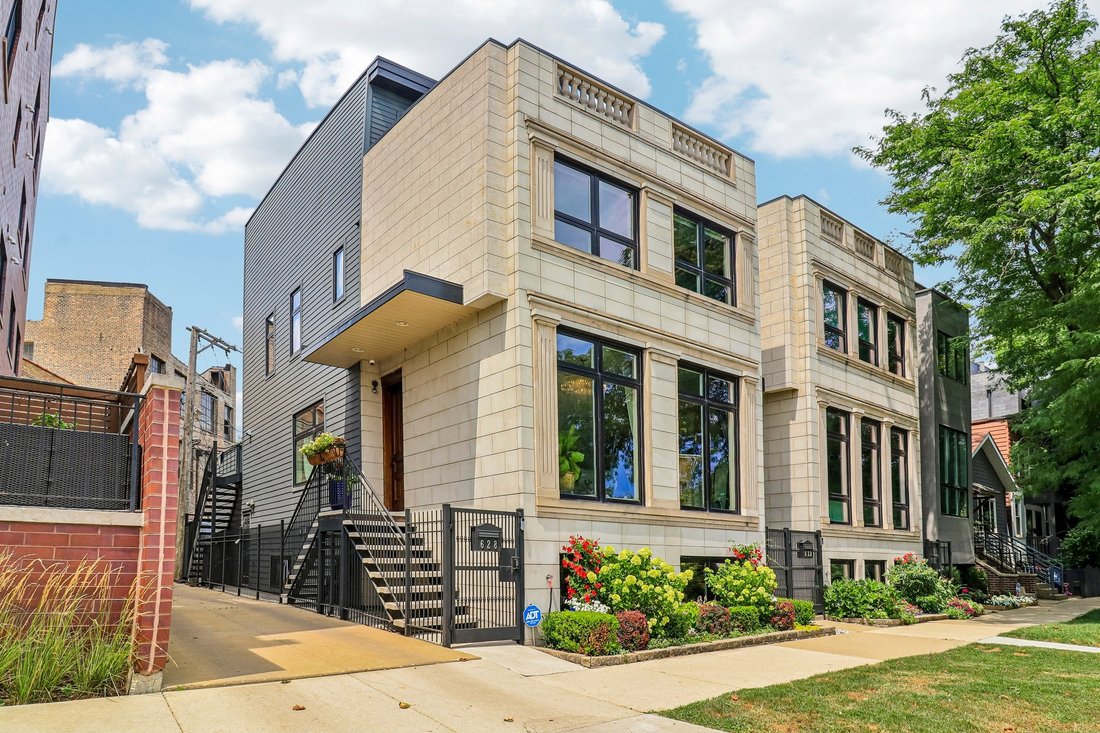 House in Chicago, Illinois, United States 2 - 18589372