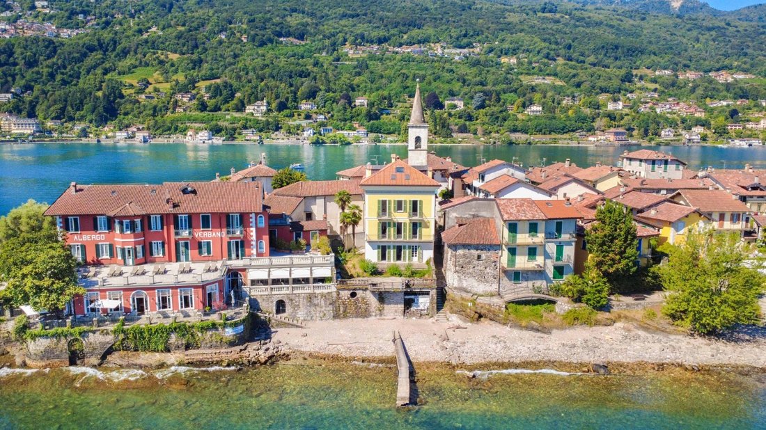 Villa in Cecca-Agagliate, Piedmont, Italy 1 - 18590136