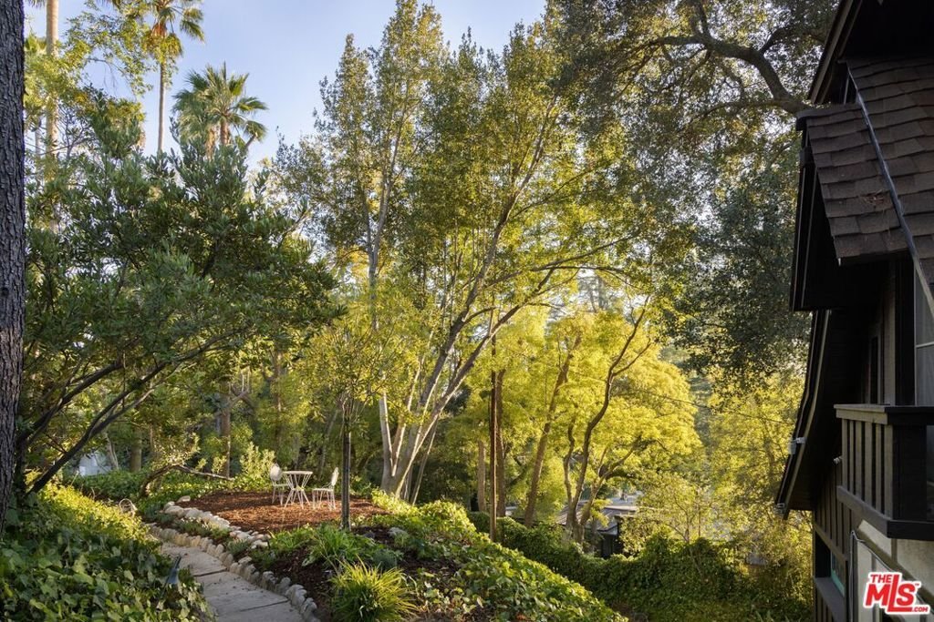 House in Altadena, California, United States 5 - 18591111