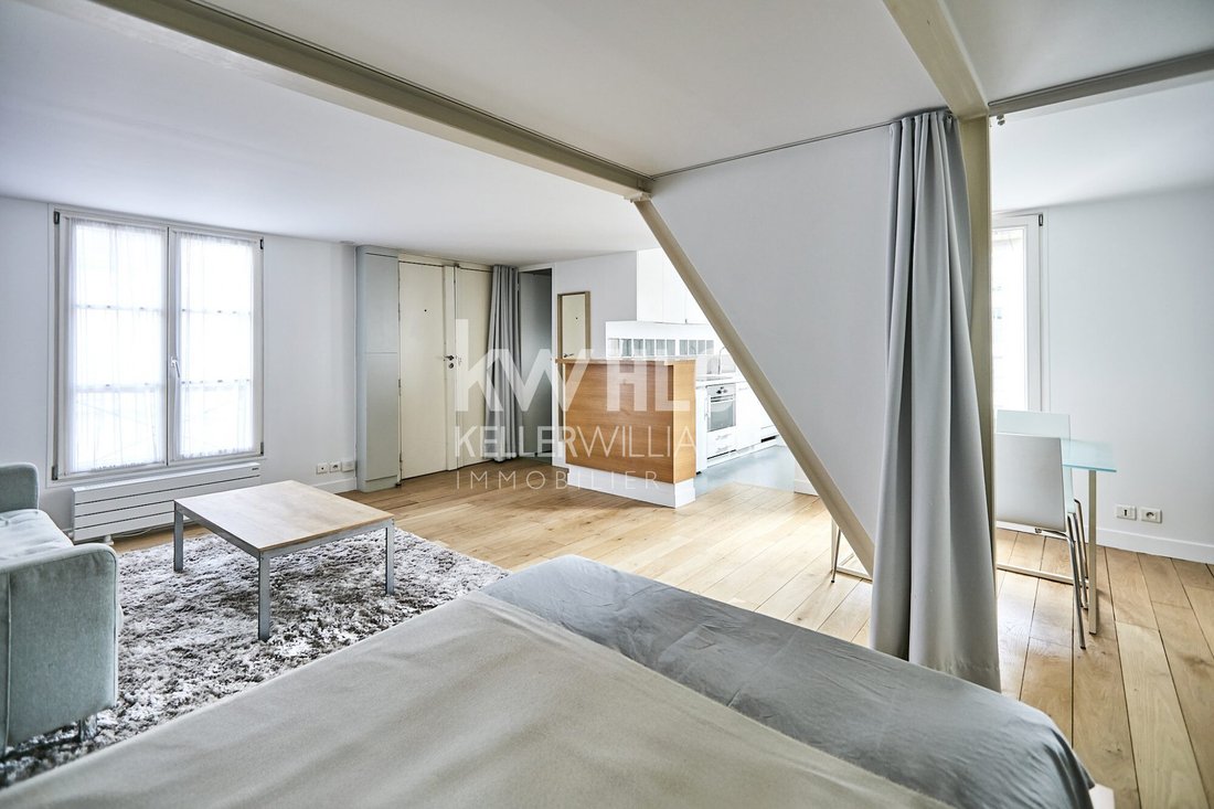 Apartment in Lorette-Martyrs, Paris 9e Arrondissement, Paris 3 - 18593927