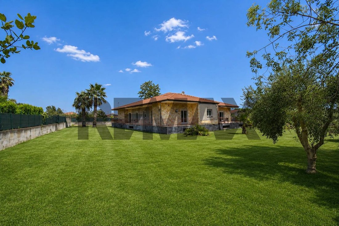 Villa in Mascalucia, Sicily, Italy 2 - 18593658