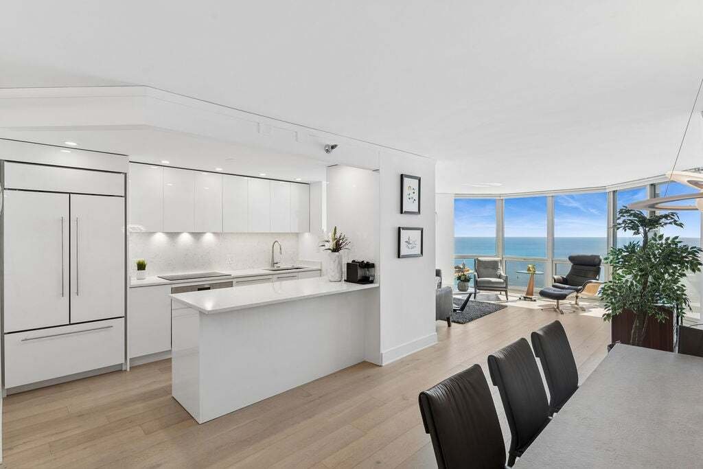 Condo in Chicago, Illinois, United States 2 - 18589509