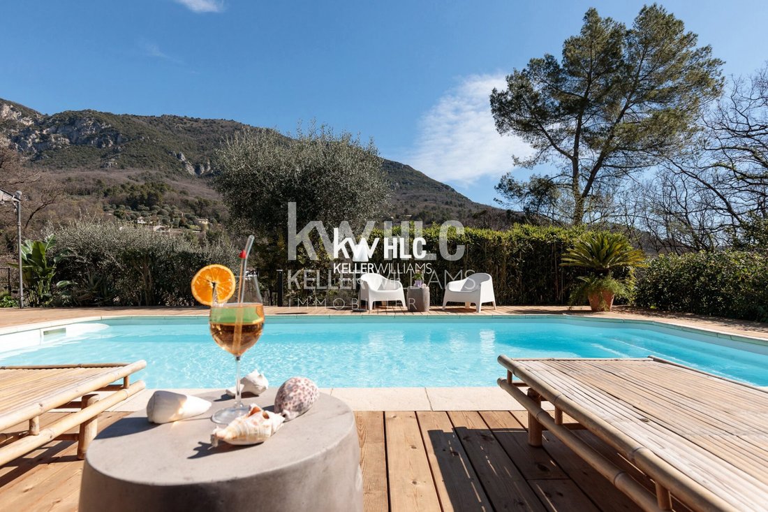 Country House in Le Bar-sur-Loup, Provence-Alpes-Côte d'Azur, France 1 - 18593947