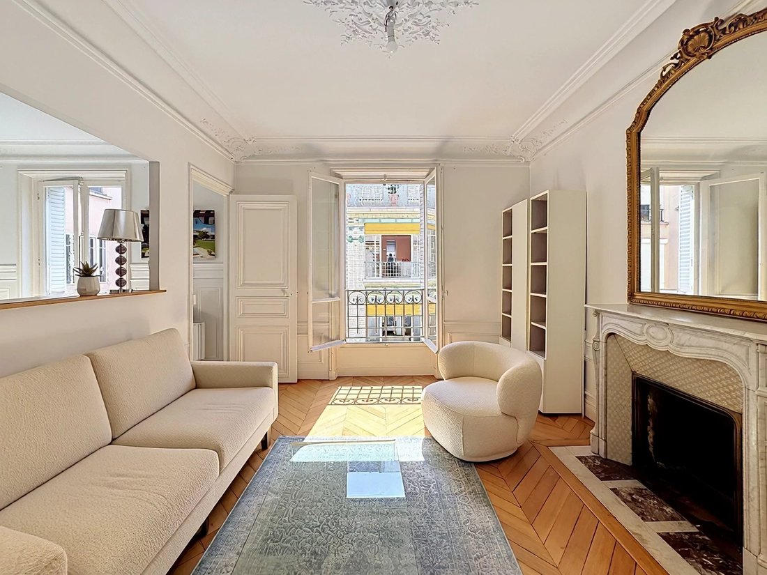 Apartment in Montorgueil-Saint Denis, Paris 2e Arrondissement, Paris 3 - 18590199