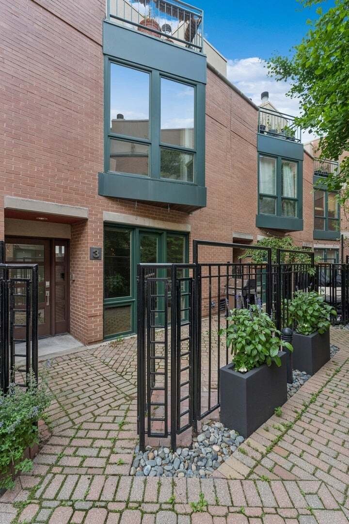 Condo in Chicago, Illinois, United States 2 - 18592452