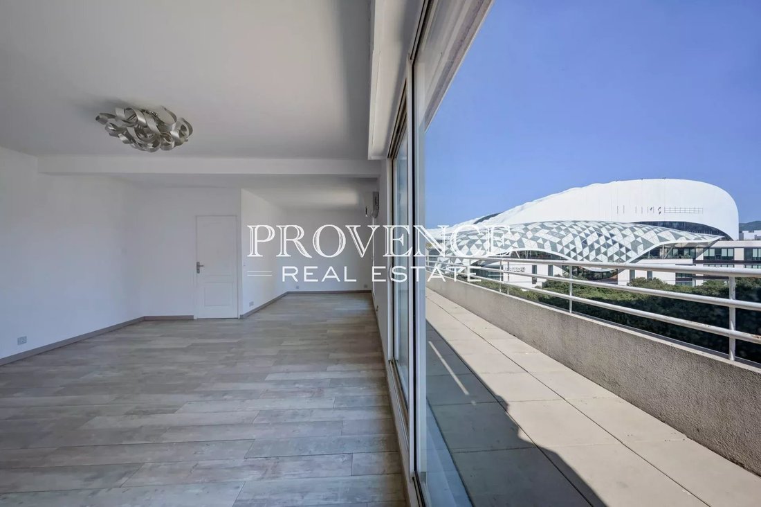 Apartment in Saint Giniez, 8e Arrondissement, Marseille 1 - 18593070