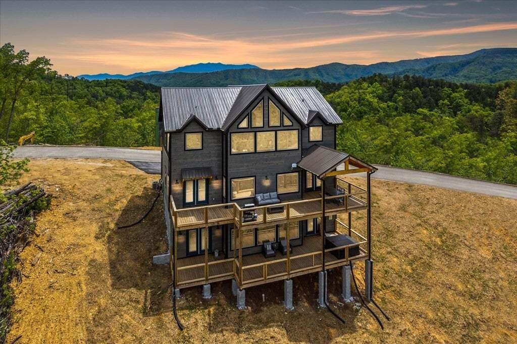 House in Sevierville, Tennessee, United States 4 - 18589480