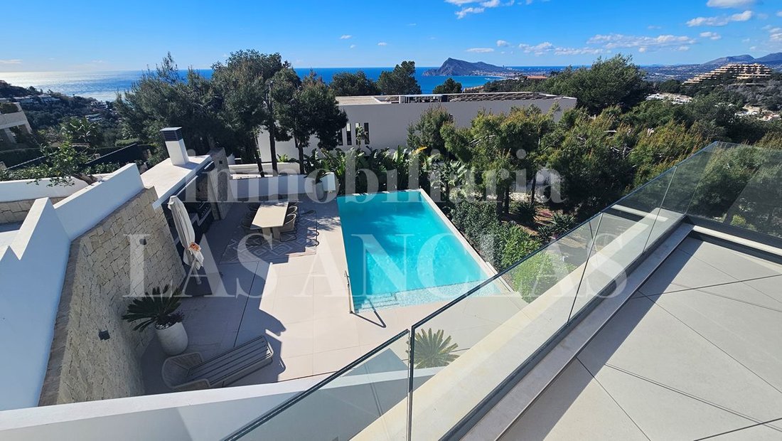Villa in Zona de Mascarat, Valencian Community, Spain 4 - 18592879
