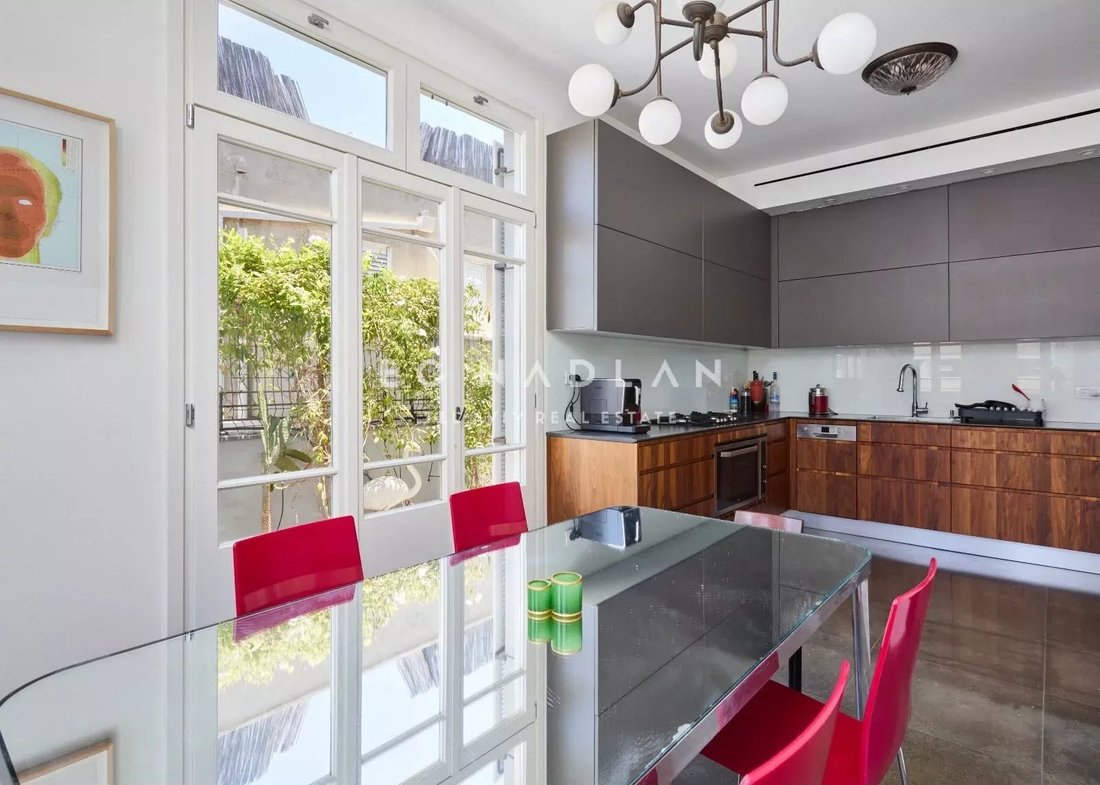 Apartment in Tel Aviv-Yafo, Tel Aviv District, Israel 1 - 18590393