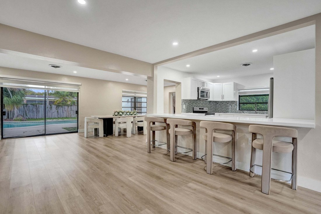 House in Plantation, Florida, United States 5 - 18592196