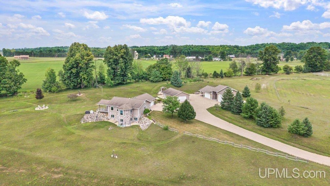 House in Vulcan, Michigan, United States 1 - 18309264