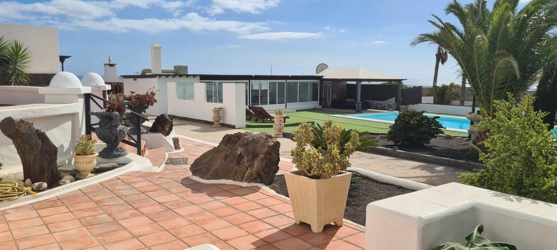 Villa in Tias, Canary Islands, Spain 2 - 18592771
