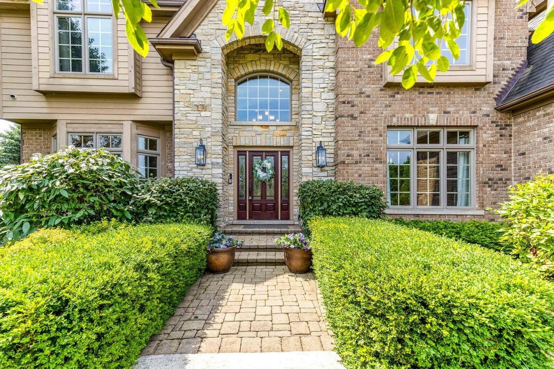 House in Campton Hills, Illinois, United States 2 - 18592465