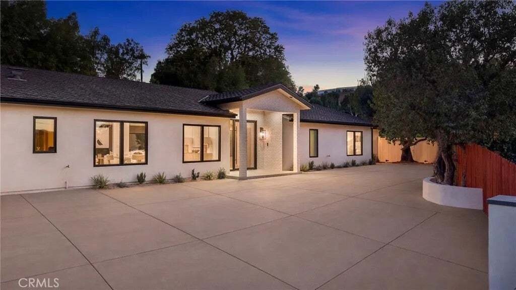 House in Los Angeles, California, United States 1 - 18591986
