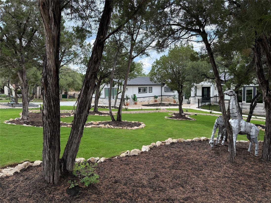 House in Jonestown, Texas, United States 1 - 18592197