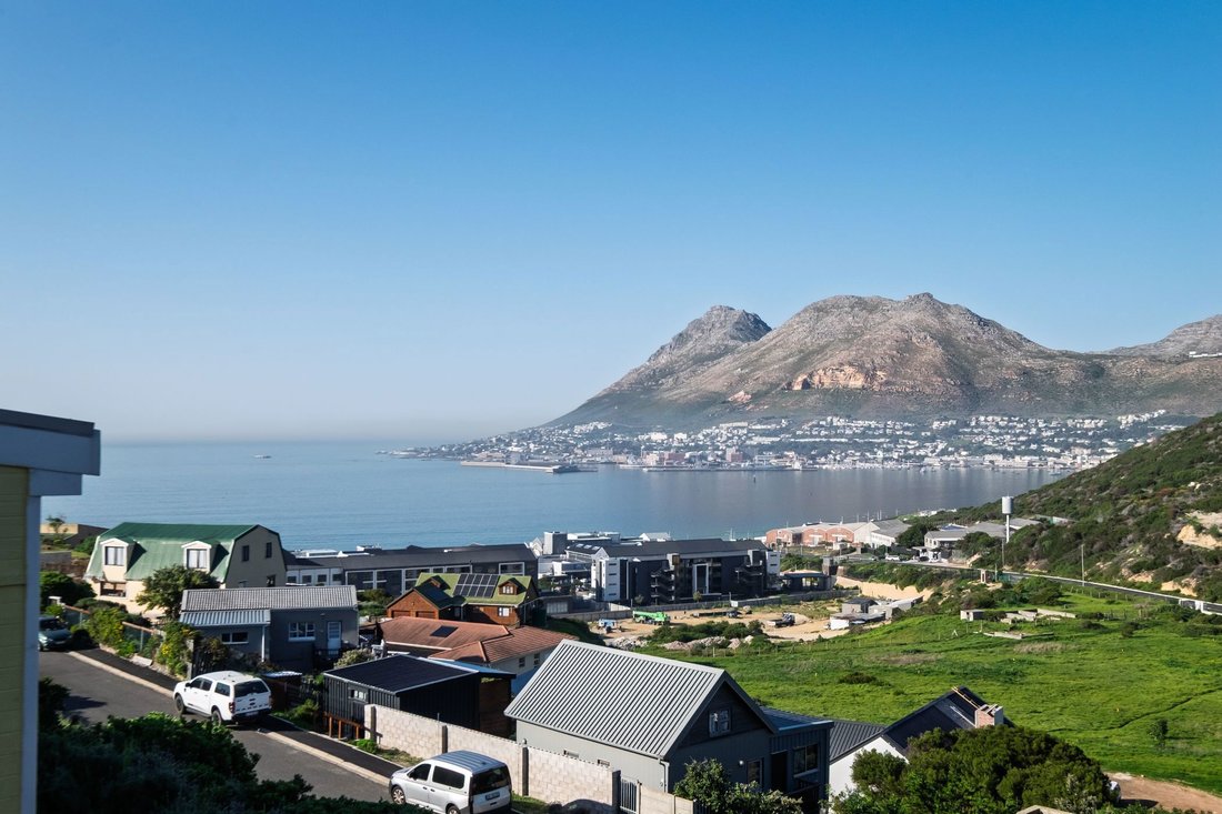 House in Glencairn, Cape Town, Western Cape 1 - 18591254
